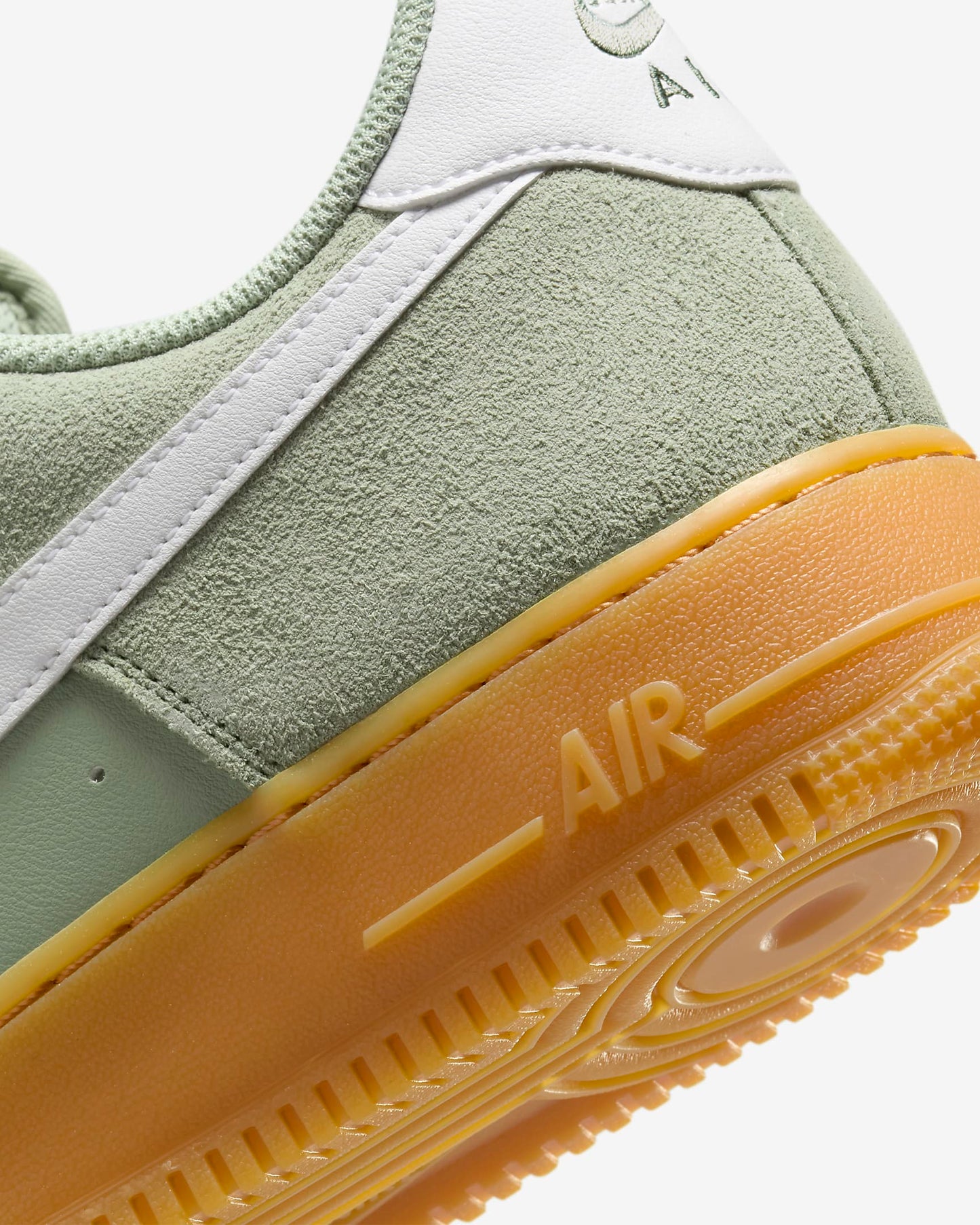 Nike - Air Force 1 '07 LV8