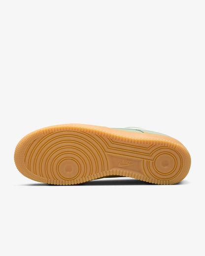Nike - Air Force 1 '07 LV8